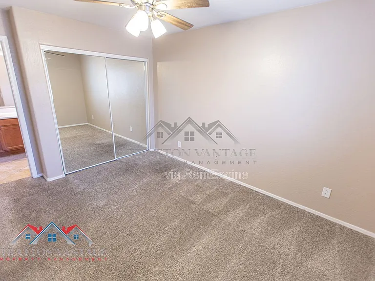 4352 E Carla Vista Dr — Photo 24