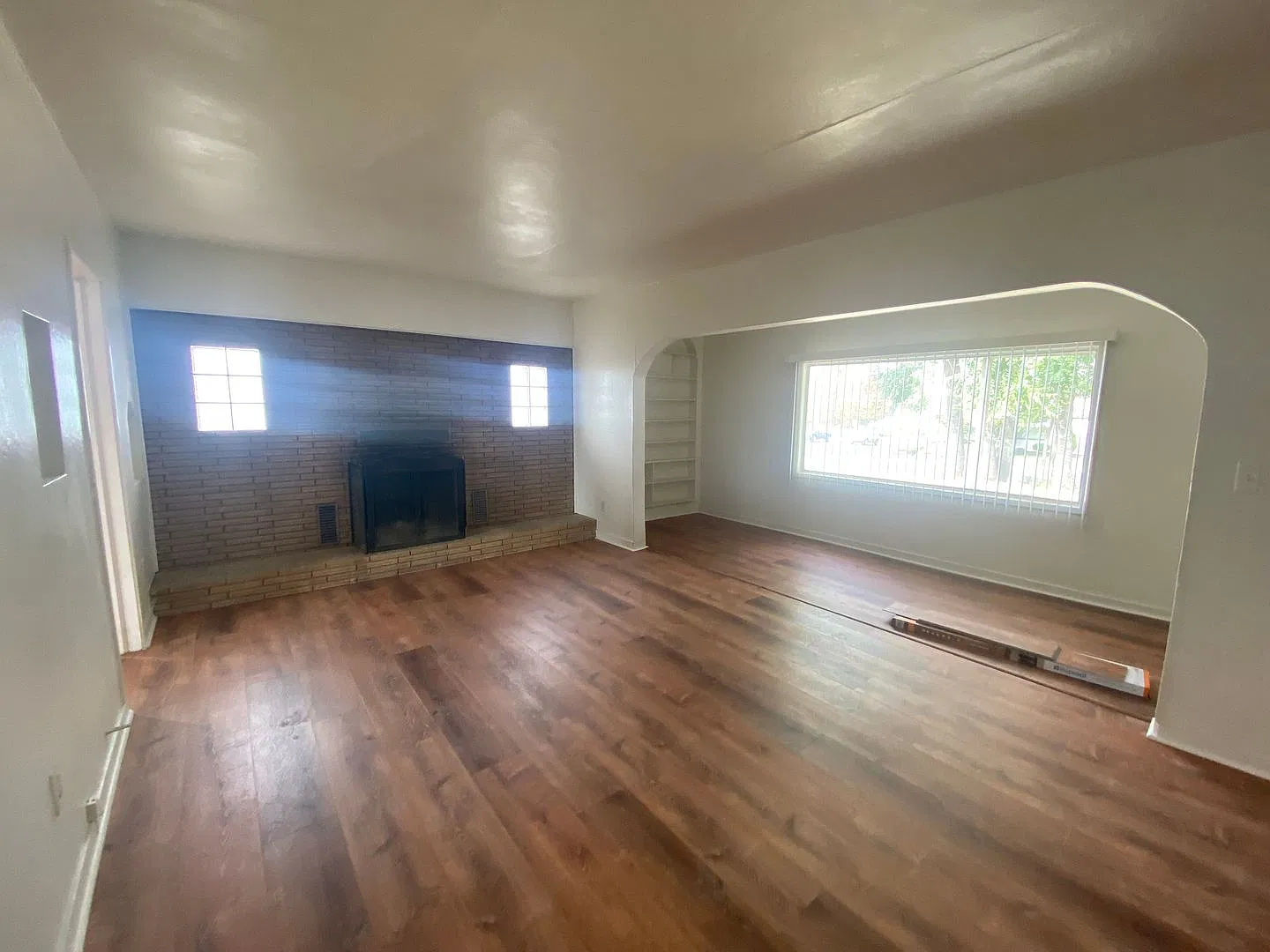 2 Bedroom House — Photo 2