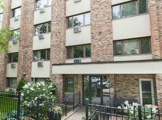 623 W Wrightwood Ave #403C, Chicago, IL 60614