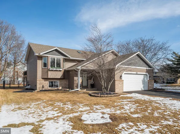 305 Jesse James Ln, Saint Paul, MN 55115
