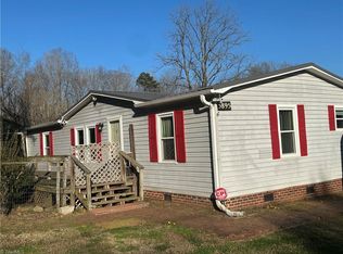 5895 Bethania Tobaccoville Rd, Pfafftown, NC 27040