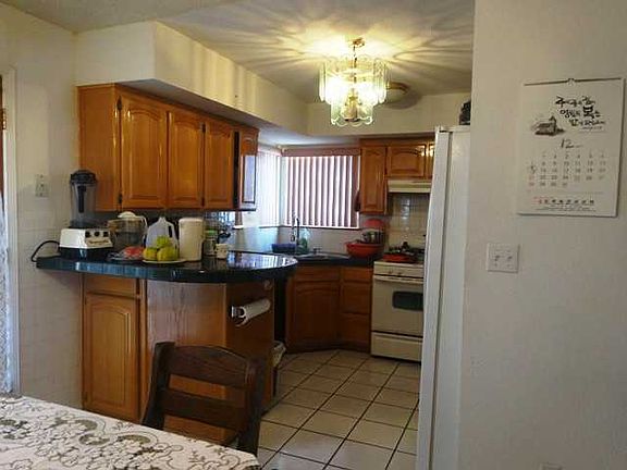 5th image of 11164 Loma Del Sol Dr