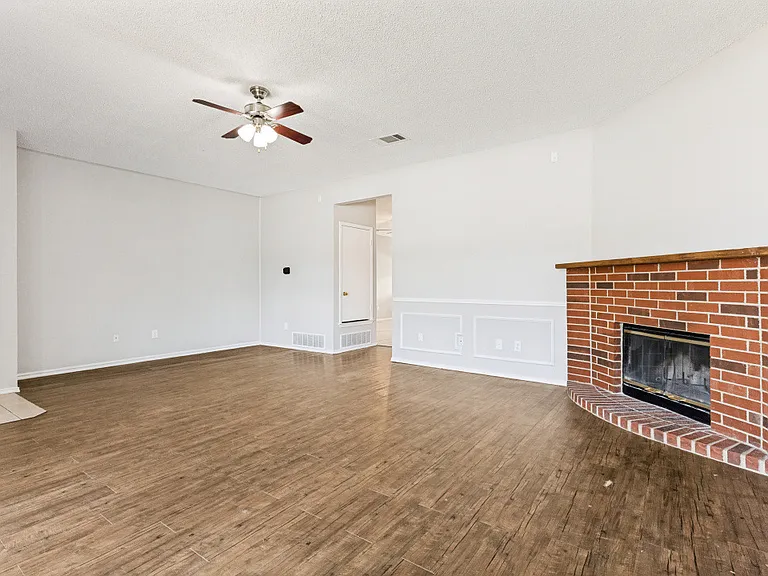 6124 Nelson Ter — Photo 3