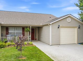 1109 Woodsprings Dr, Knoxville, TN 37923