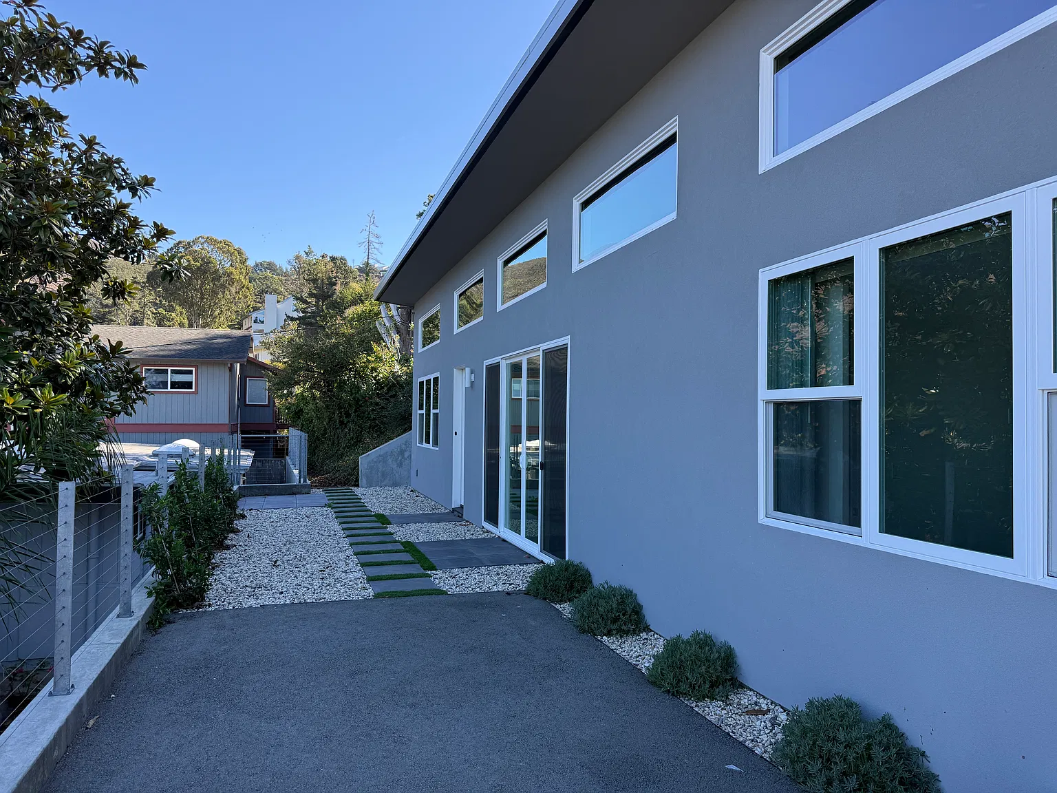 2 bed, 850 sqft, $4,800 — Photo 1