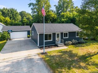 3915 Krafft Rd, Fort Gratiot, MI 48059