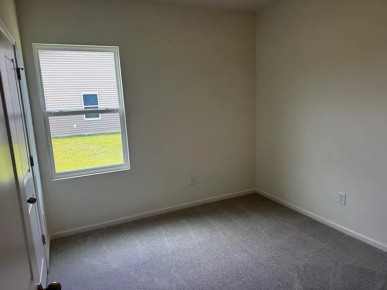 479 Castillo Dr — Photo 7