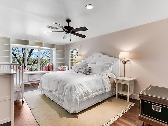 2nd image of 22016 Briarcliff Dr