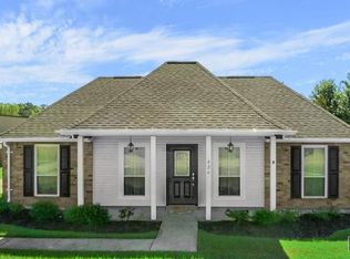 826 Jannet Dr, Denham Springs, LA 70726