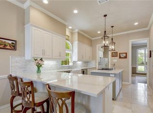 3 Tiburon Ct, The Hills, TX 78738