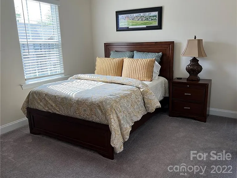 146 Heathbrook Ln — Photo 12