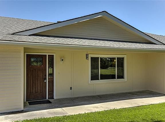 4th image of 23752 219th St