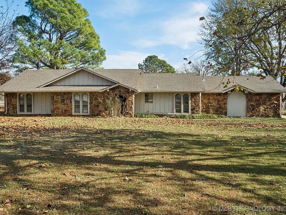 1st image of 9319 S Highland Dr