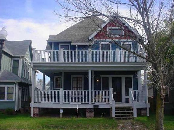 2nd image of 2339 N Pennsylvania St