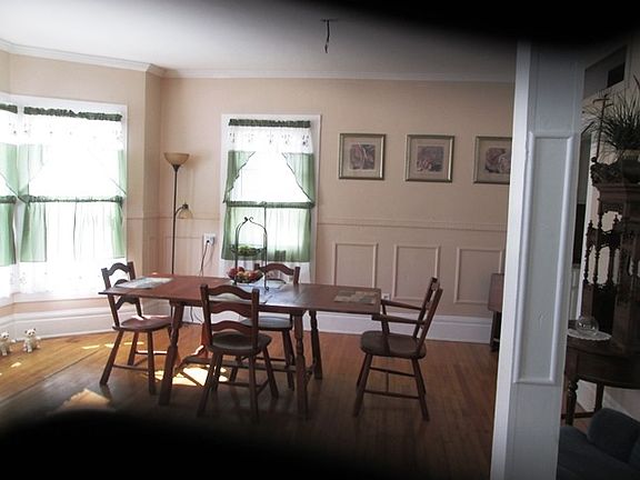 3rd image of 329 Franklin St