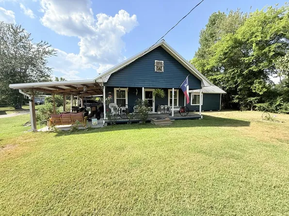 291 N 4th St, Timpson, TX 75975