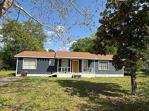 3420 Bronco St Photo 1