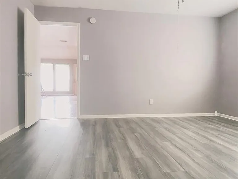 6406 Bayou Crest Dr — Photo 10