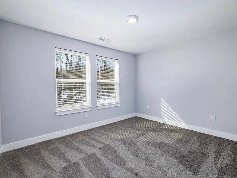 Madison View Apartments — Photo 14