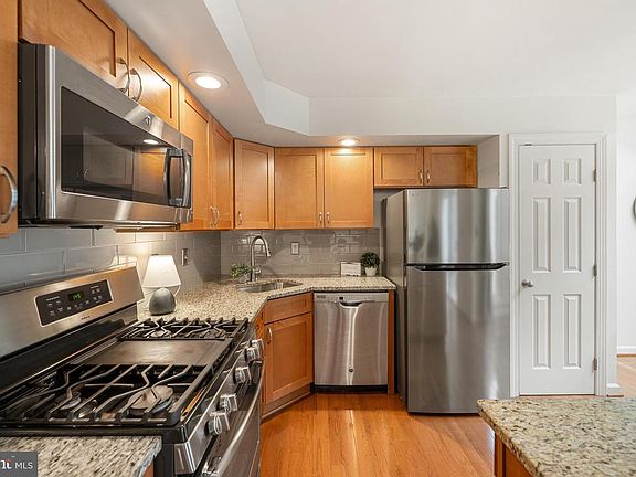 4th image of 9536 Shepherd Hills Dr