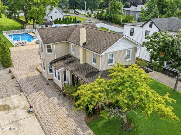 370 W Park Avenue, Oakhurst, NJ 07755