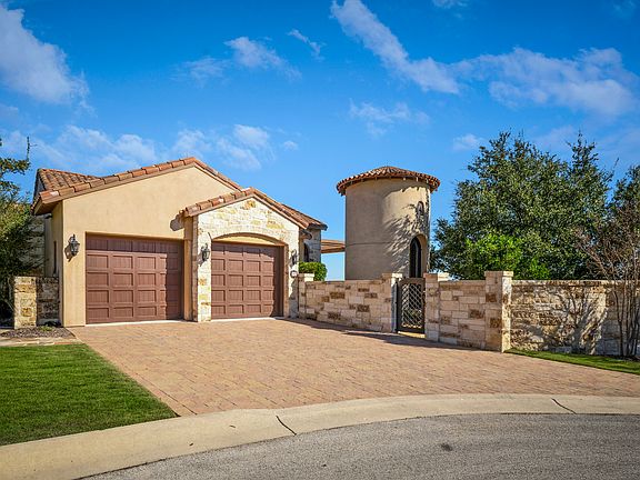 2nd image of 20 Vittoria Ridge