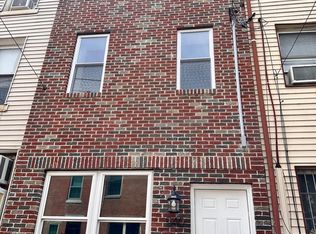 540 Manton St, Philadelphia, PA 19147