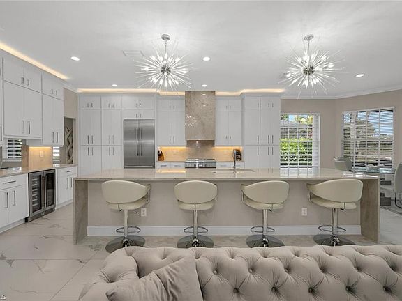 2nd image of 2722 Olde Cypress DR