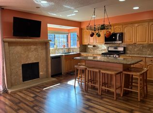 5715 Topanga Canyon Blvd APT 2, Woodland Hills, CA 91367