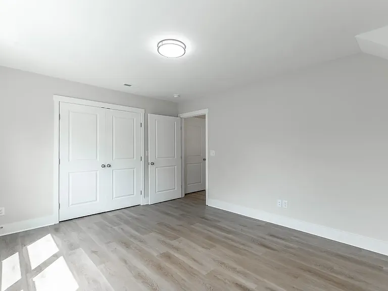 4696 Heiskell Dr — Photo 8
