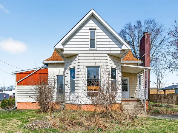 906 Peoria St, Lincoln, IL 62656