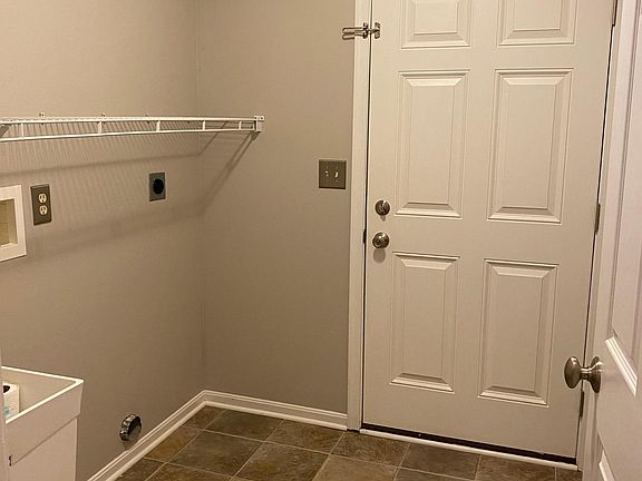 4th image of 7623 Cloudstone Dr