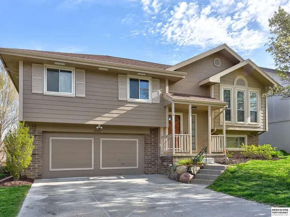 8260 Girard St, Omaha, NE 68122