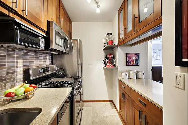 Sold by Stribling | media 2