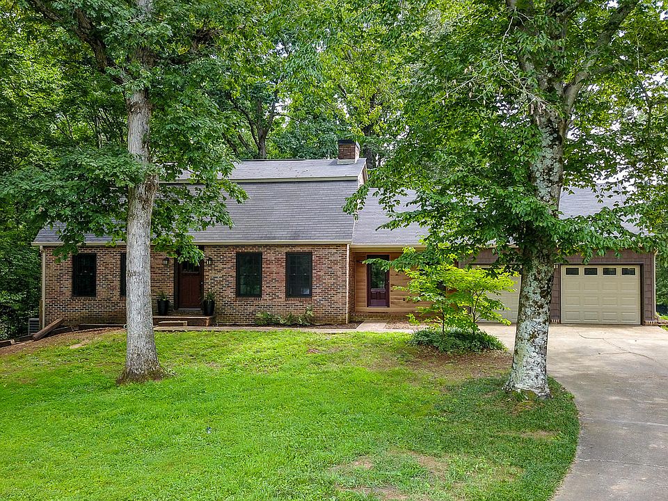 1st image of 3941 Riverview Dr