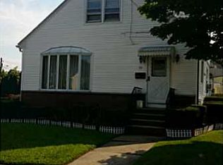 53 Gloucester St, Providence, RI 02904