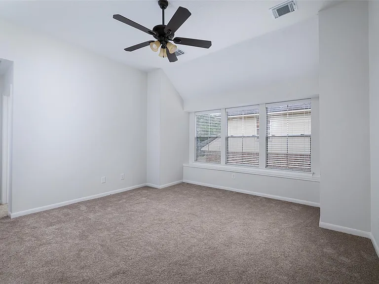 107 N Sunny Slope Cir — Photo 19