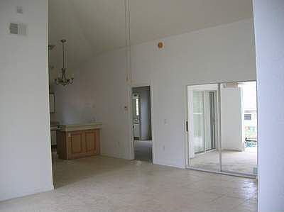 3rd image of 4400 Vista Woods Ct