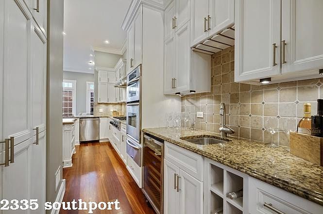 1st image of 2335 N Southport Ave #1116