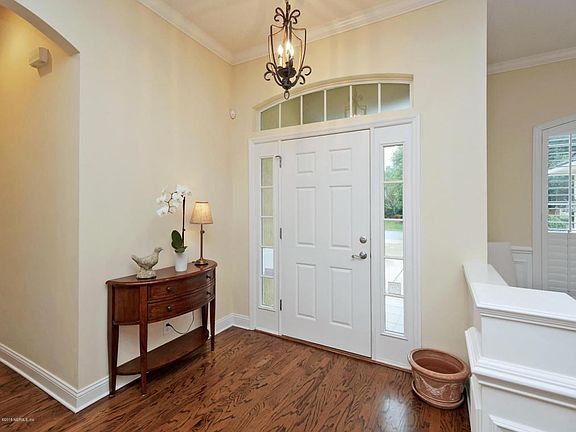 Entry Foyer Hardwood Floors