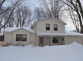 282 Stone Fence Rd, Rochester, NY 14626