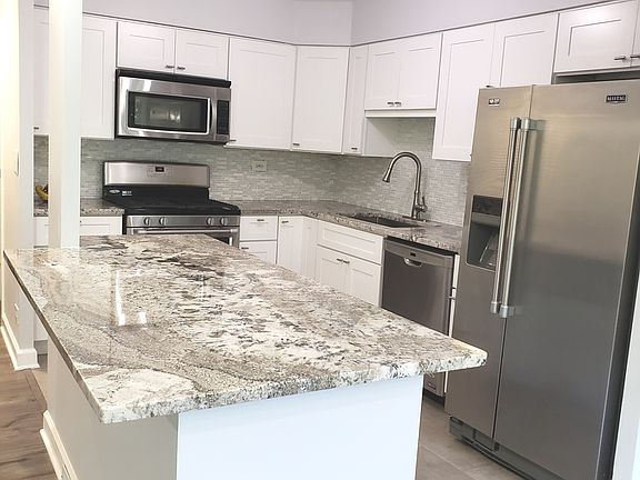 3rd image of 1230 Park Ave W APT 230