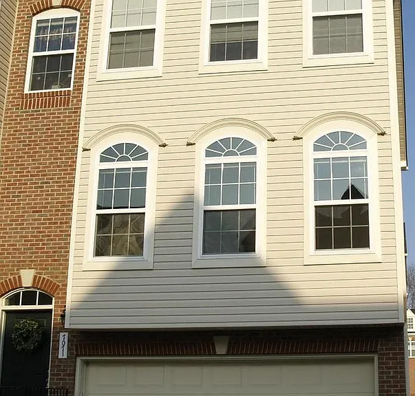 7071 Ingrahm Dr — Photo 1
