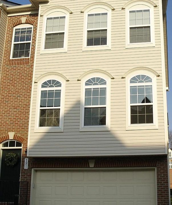 1st image of 7071 Ingrahm Dr