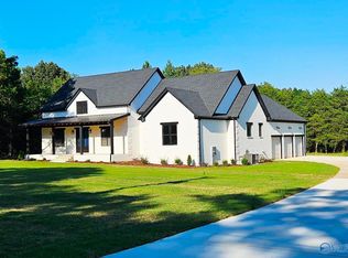 3811 S Chapel Hill Rd SW, Decatur, AL 35603