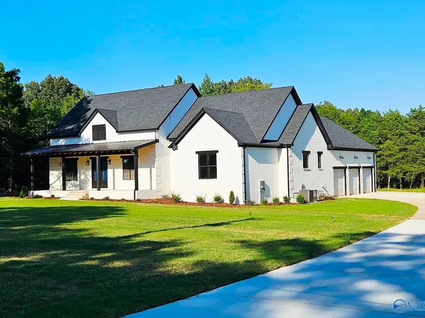 3811 S Chapel Hill Rd SW, Decatur, AL 35603
