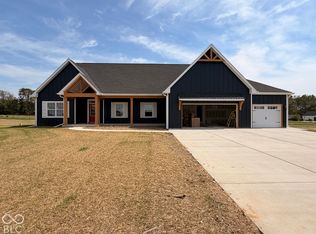 16 Pine Hills Ct, Crawfordsville, IN 47933