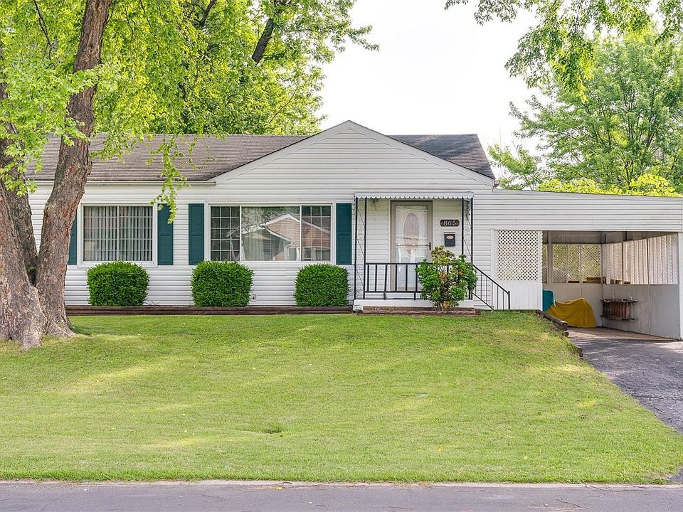 WELCOME to 865 La Crosse Dr.