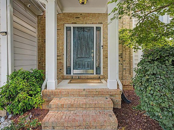 2nd image of 4703 Regency Dr