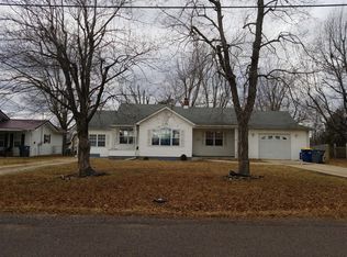 1105 Walton St, Saint Clair, MO 63077